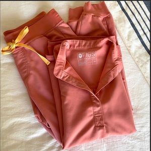 Figs Coral Scrub Set